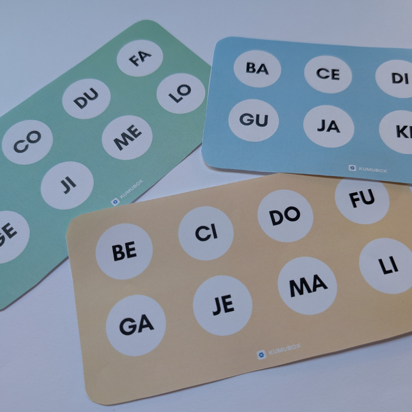 Juego tipo bingo para trabajar la conciencia fonológica en infantil y primaria. Actividad divertida que potencia la discriminación auditiva y el reconocimiento